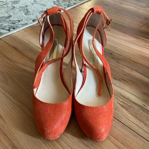 Snake skin Orange INC Pumps